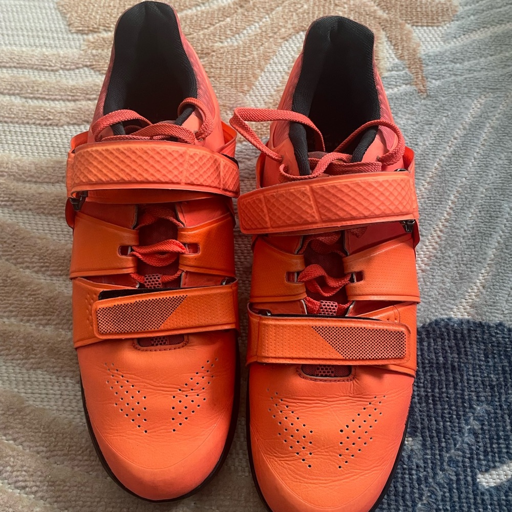 Reebok lifters